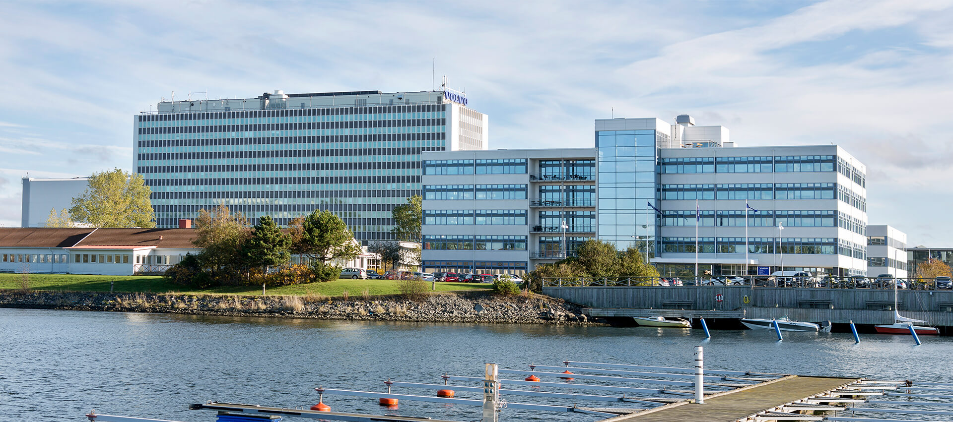 Arendal ligger vid Göta Älvs utmynning där Platzer också förvaltar en småbåtshamn.